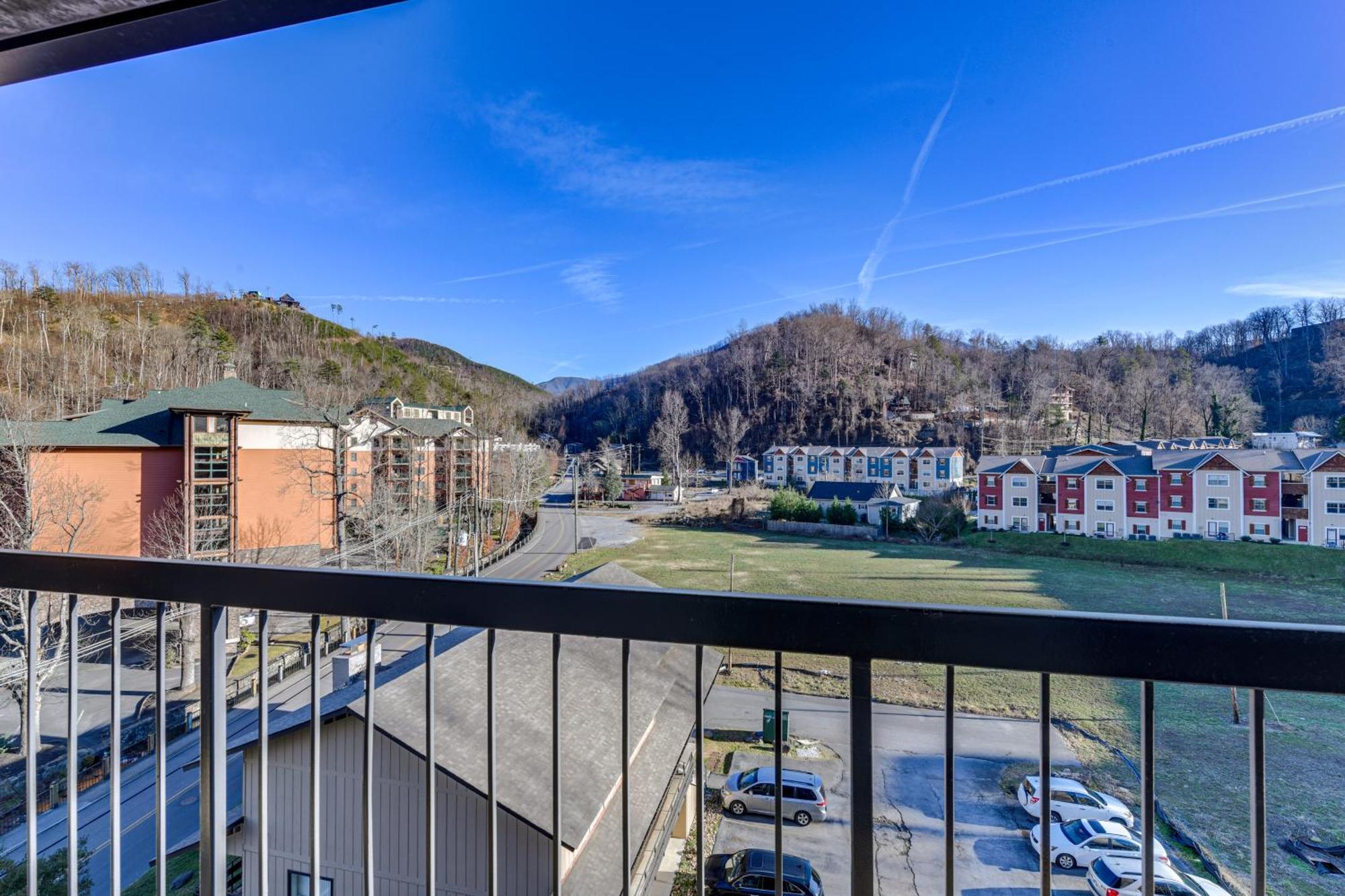 Downtown Gatlinburg Condo With Community Pool! Eksteriør bilde